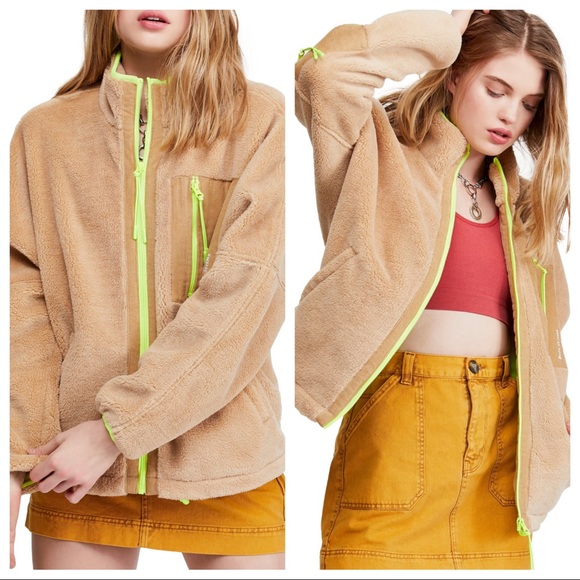 Sold Urban Outfitters Fleece Corduroy Patch Tan Jacket - Picture 5 of 15